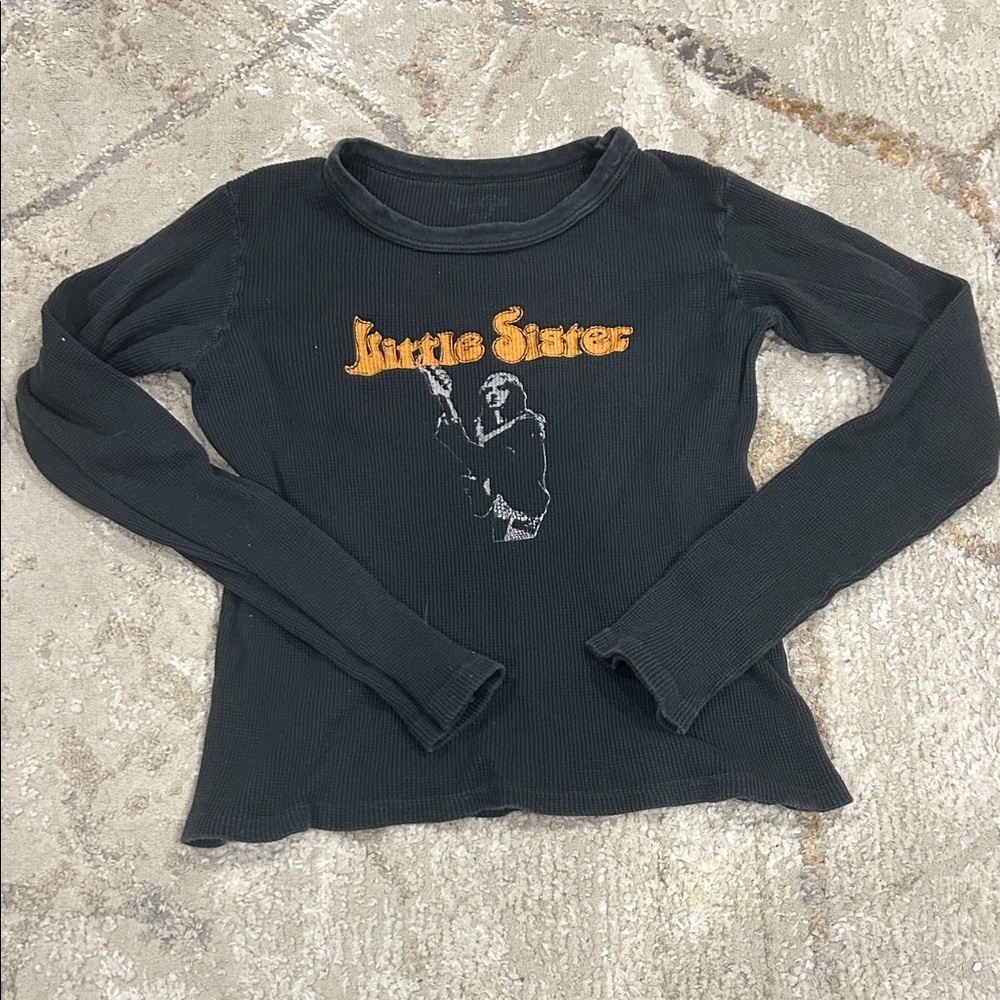 brandy melville long sleeve tee